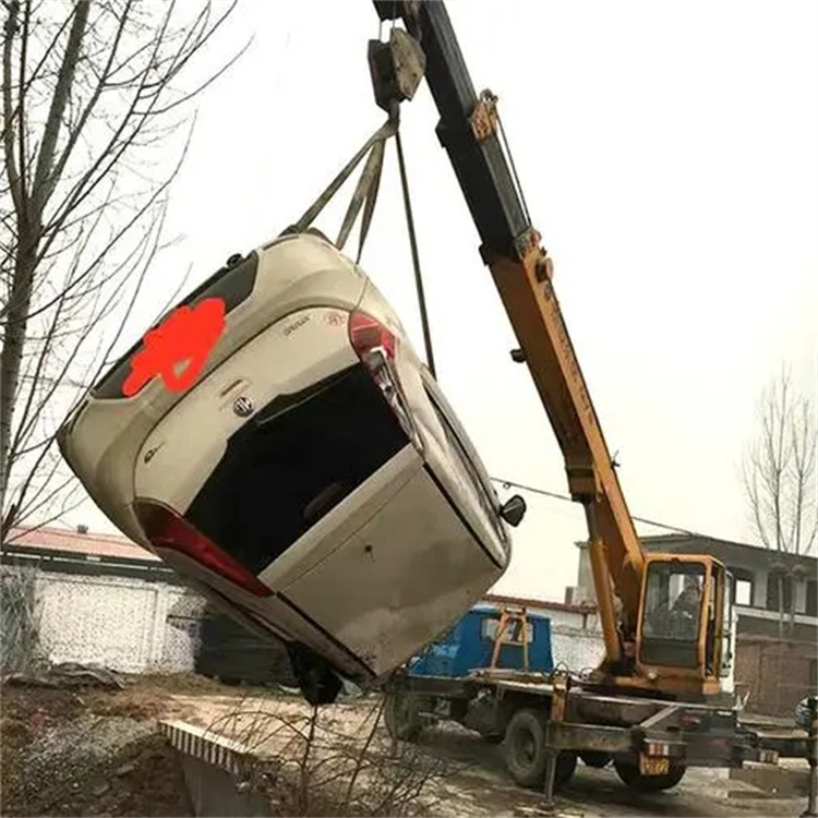 新政镇随时待命，吊车24小时道路救援服务全解析